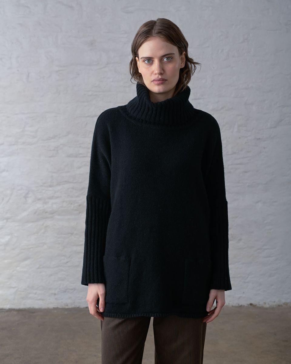 BIBICO Adela Jumper in Black