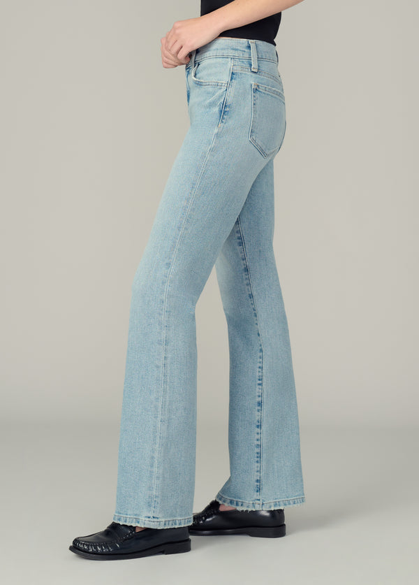 JOE&#39;S JEANS The Provocateur Petite Bootcut in In a Illustrious