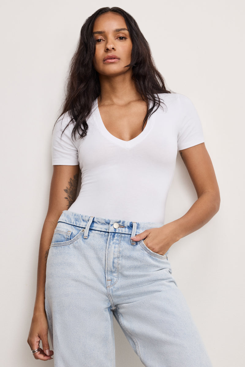 Good American Super Stretch Deep V Bodysuit