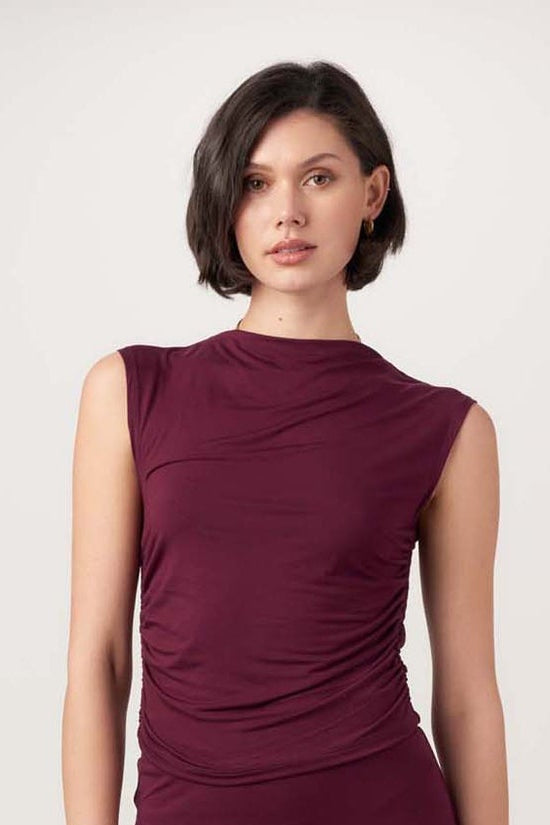 PROJECT SOCIAL T Walk Away Shirred Top in Elderberry