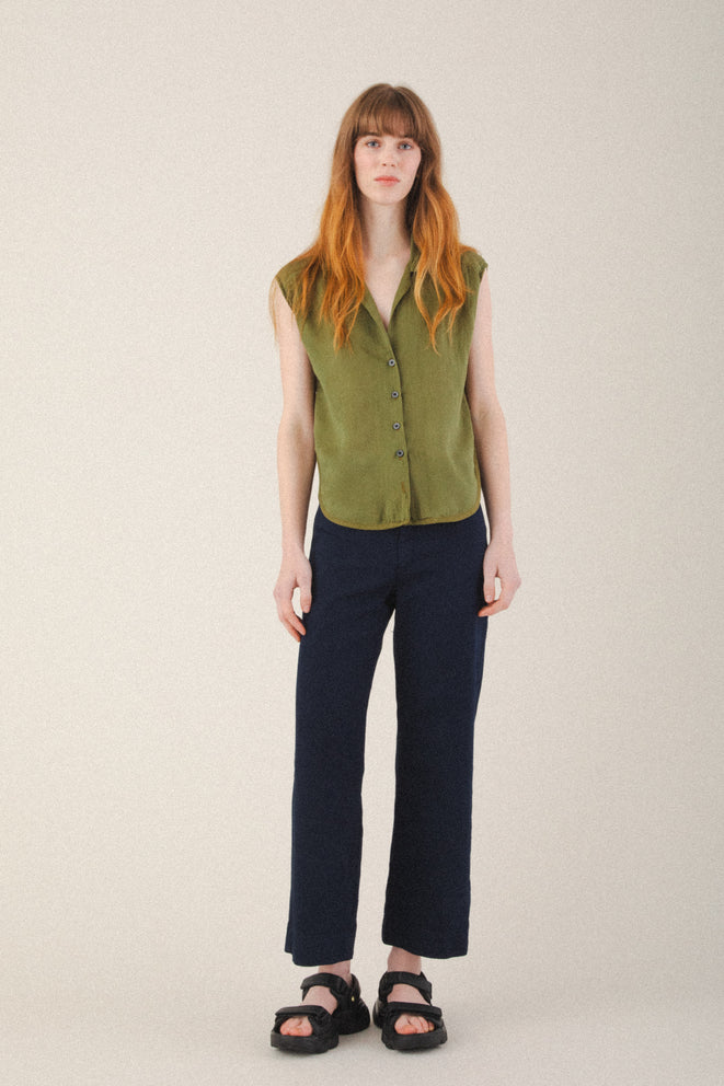 Prairie Underground Foxes Blouse in Grass
