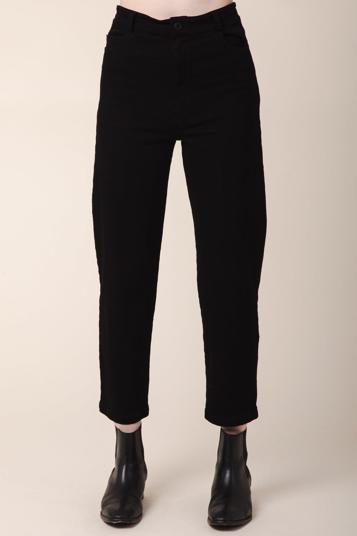 Prairie Underground Barrel Jean in Black