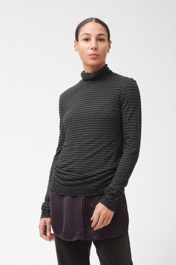 Prairie Underground Outline T-Neck