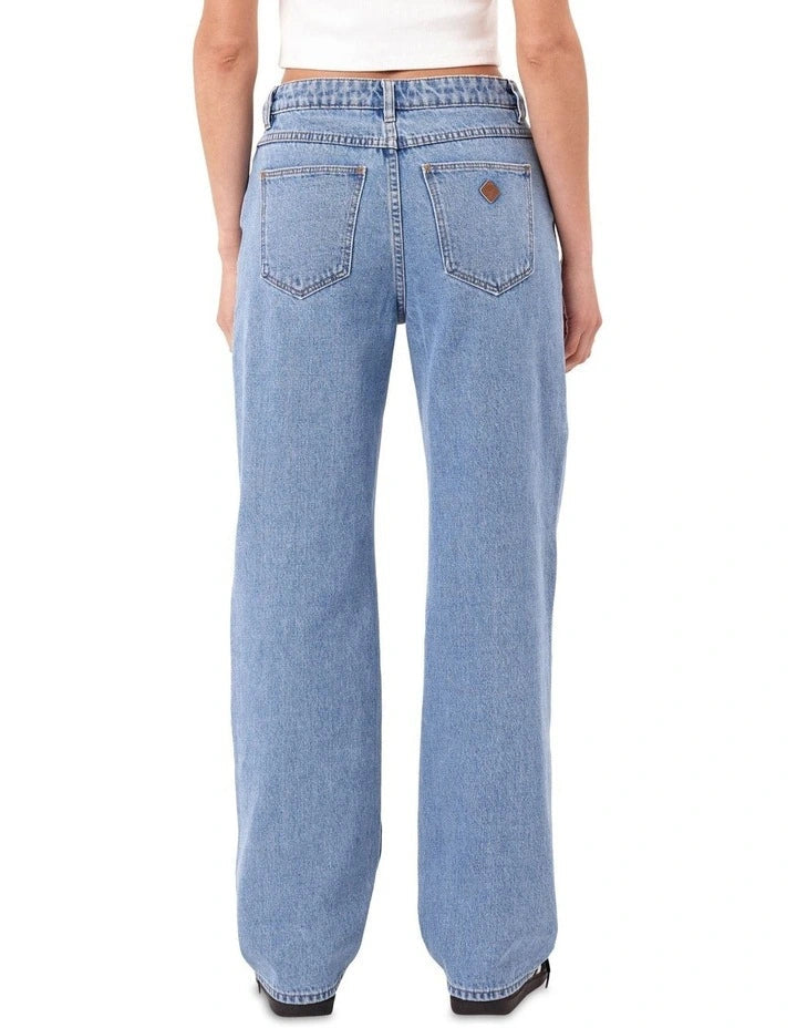 Abrand Jeans 95 Baggy in Gisele Tint Mid Blue