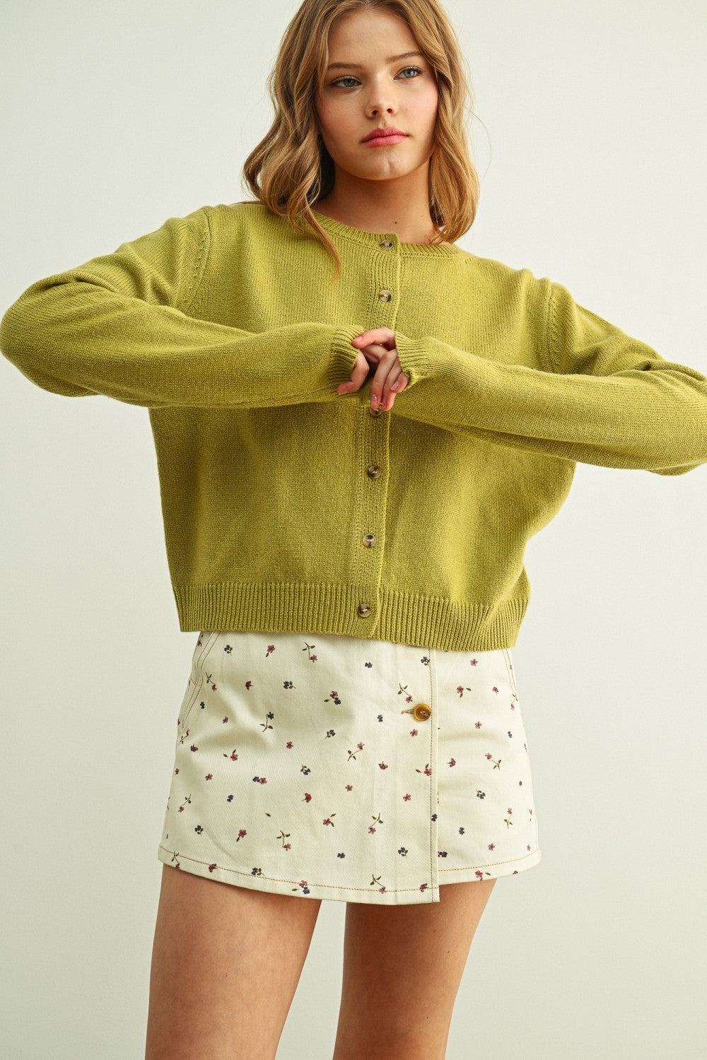 DEON Essential Round Neck Cardigan Pistachio