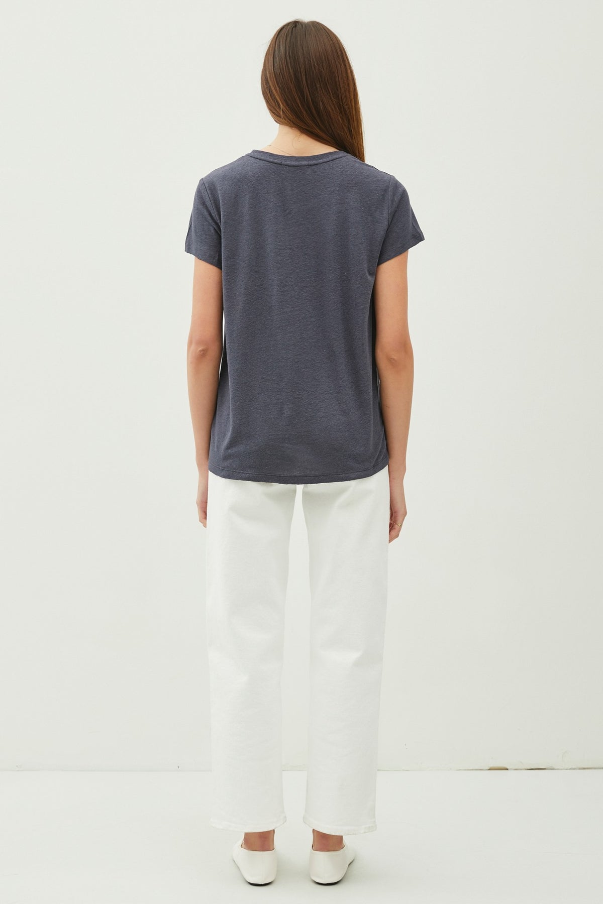 NYLAND Tempest Linen Classic Round Neck Split Hem T-shirt