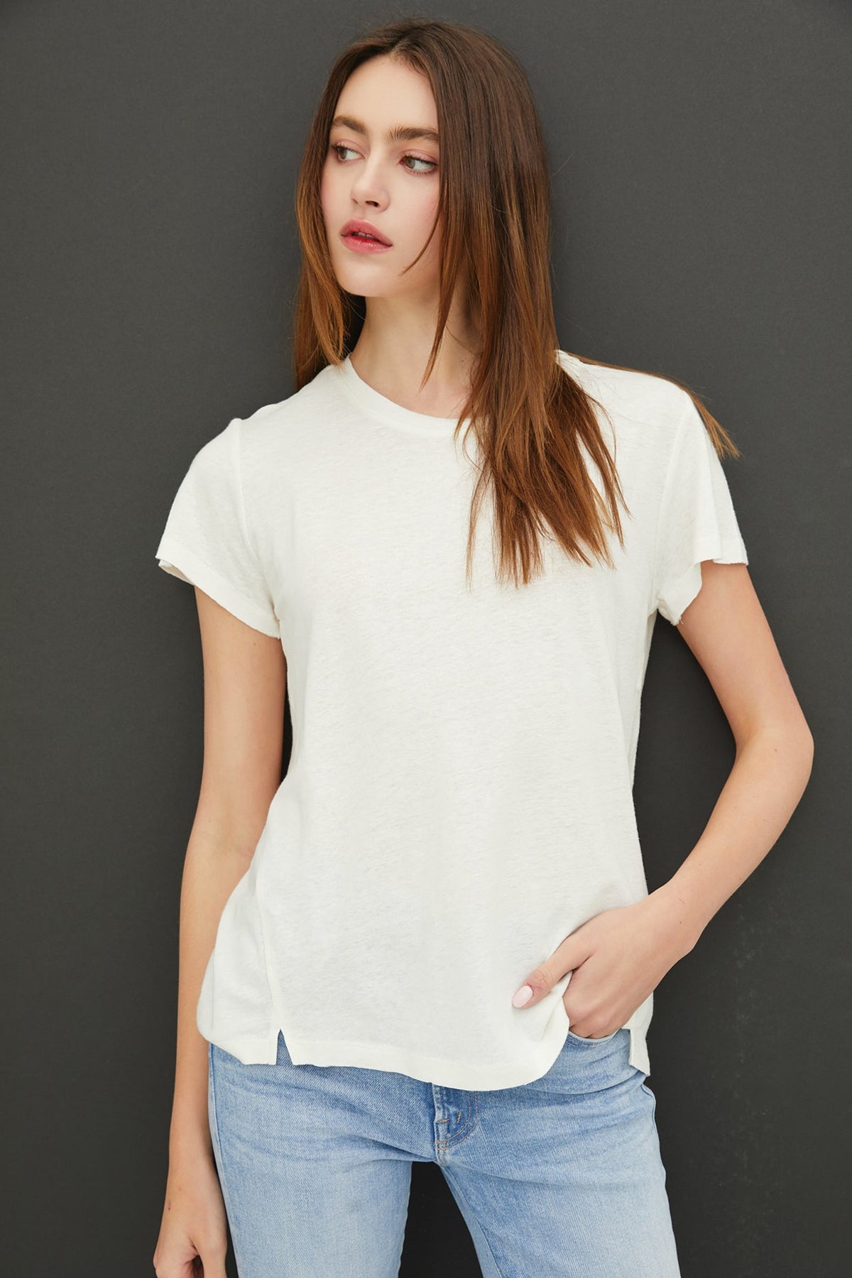NYLAND Tempest Linen Classic Round Neck Split Hem T-shirt