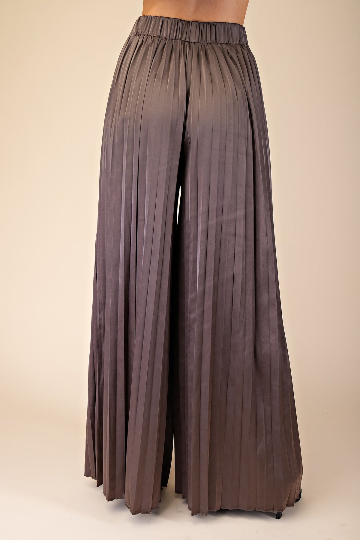 NYLAND Reese Pleats Pants w/ Elastic Waist Mocha