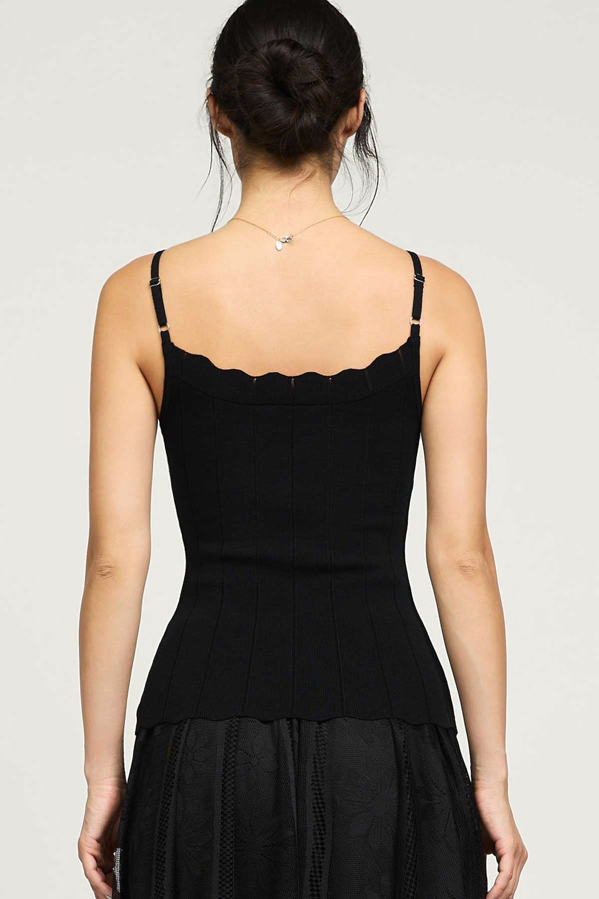 NYLAND Rhea Scalloped Scoopneck Tank Top