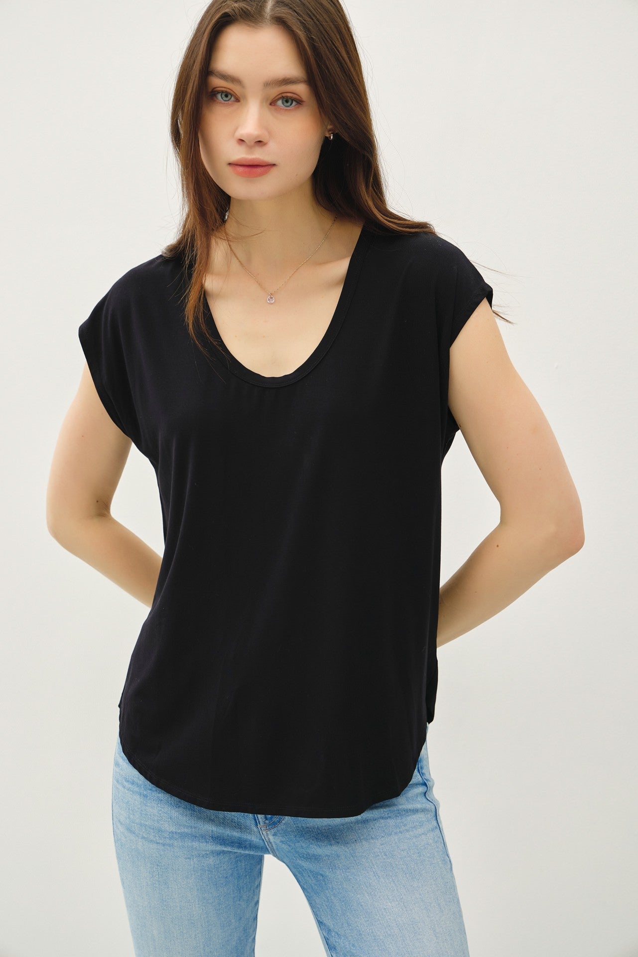 NYLAND Elanor Cap Sleeve Tee Black