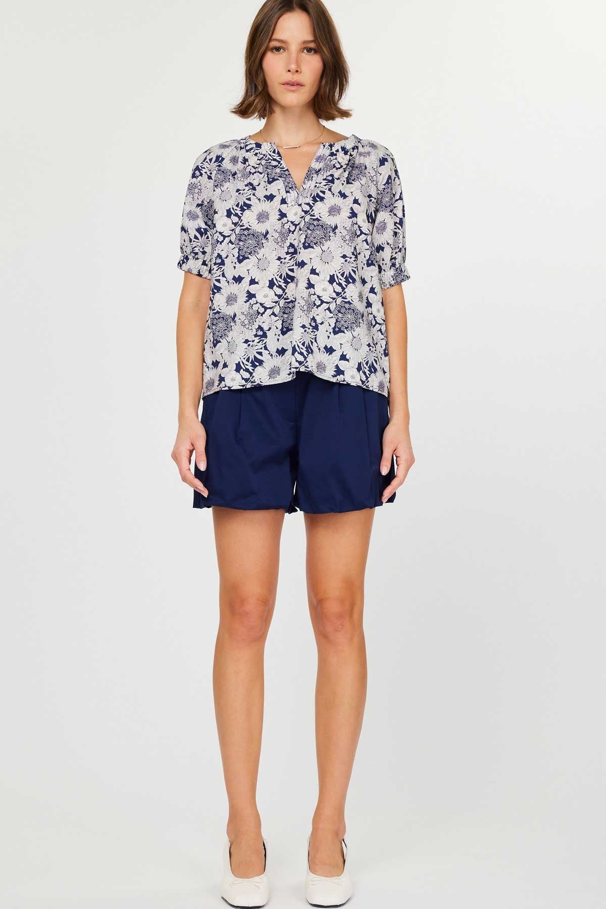 Gild Lian Floral Printed Half-sleeve Blouse