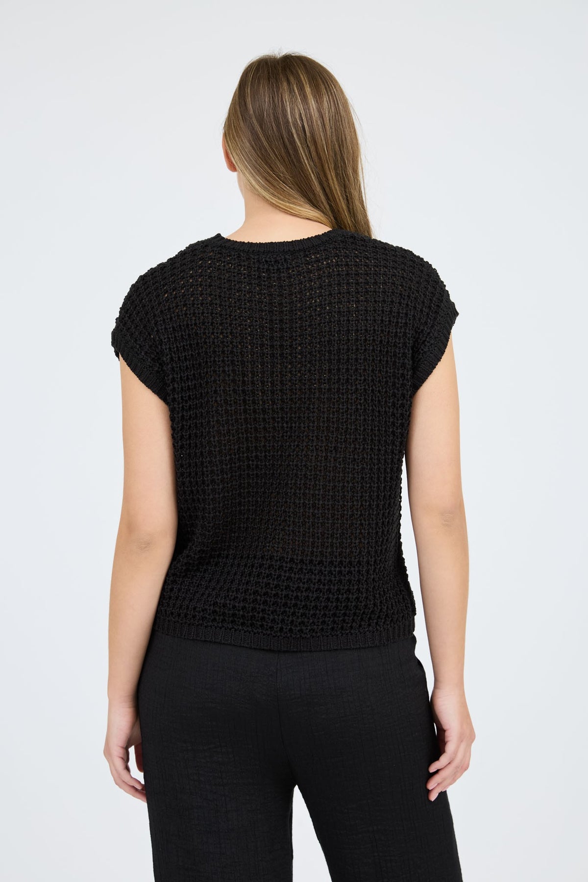 Gild Marian Crochet Knit Batwing Short Sleeve Sweater