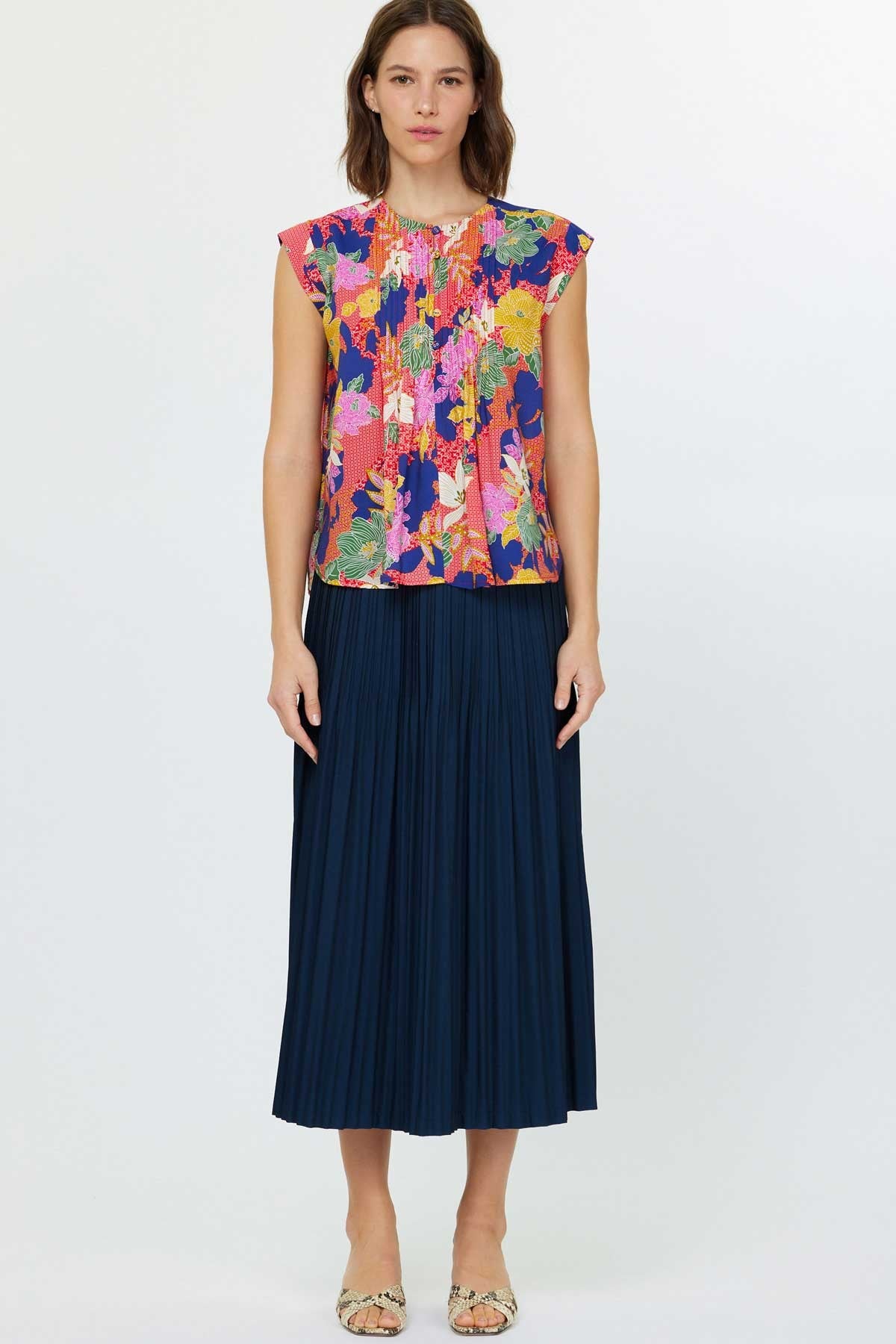 Gild Darcy Floral Printed Button Front Top