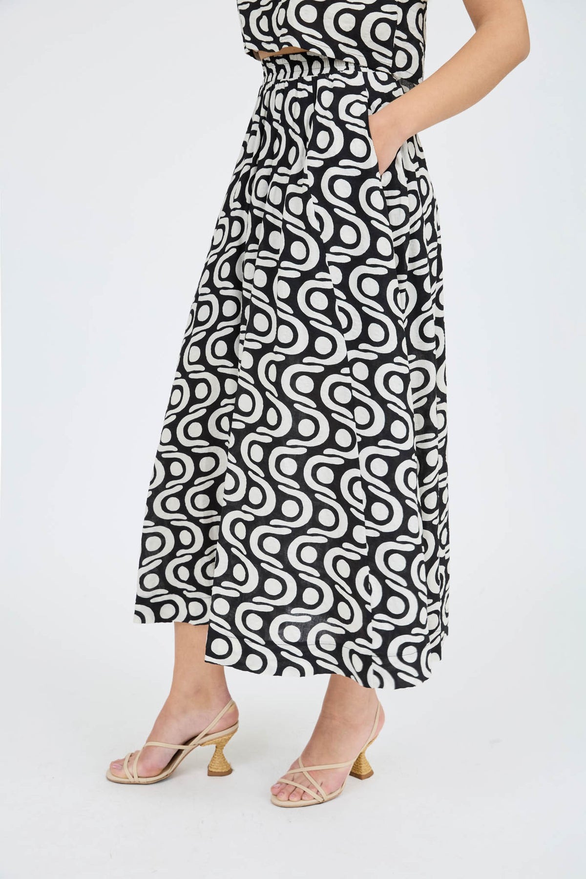Gild Gigi Geo Pattern Pleated Midi Skirt