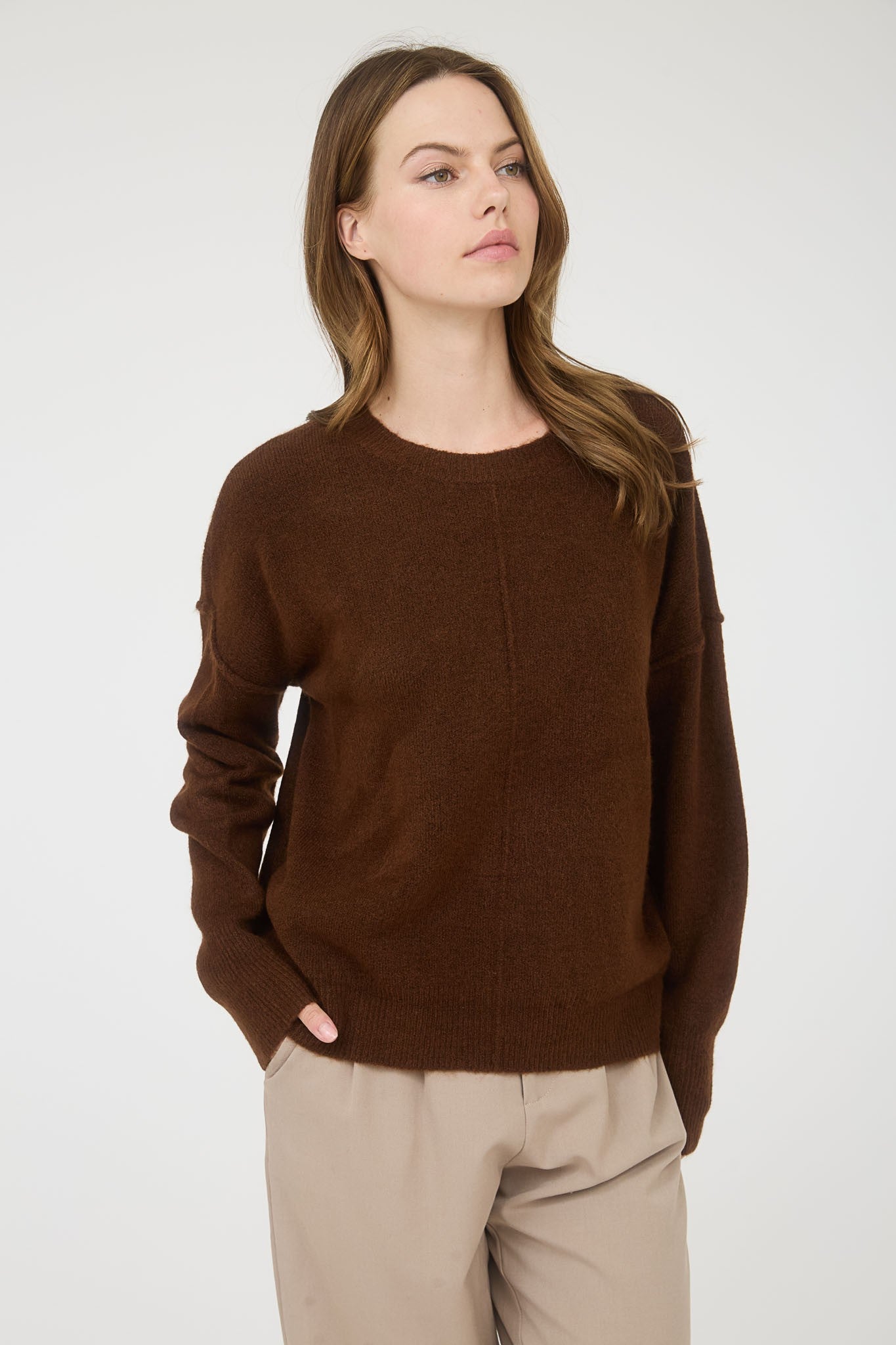 NYLAND Lilietta Solid Crewneck Front Seam Knit Sweater Brown
