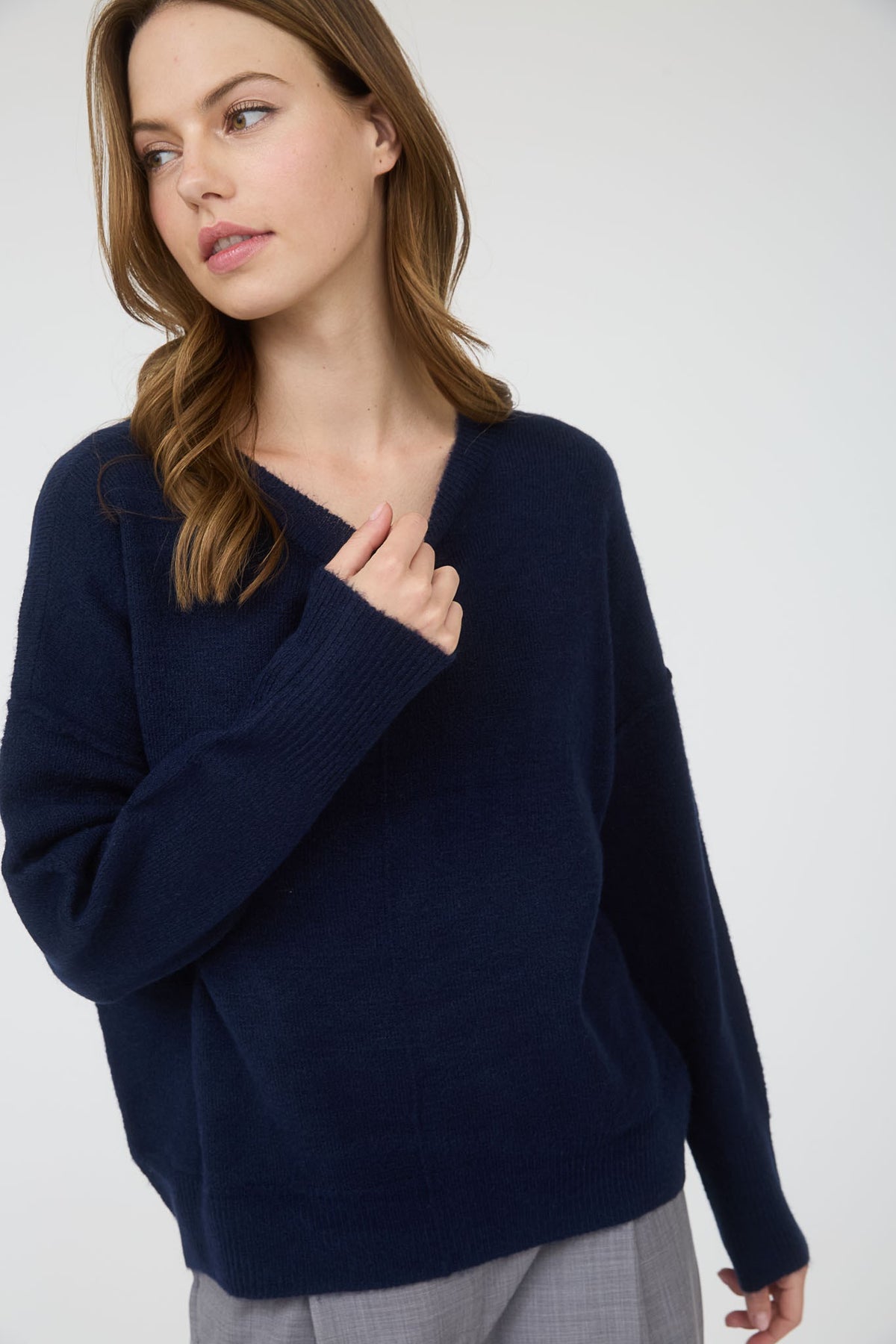 NYLAND Lilietta Solid Crewneck Front Seam Knit Sweater