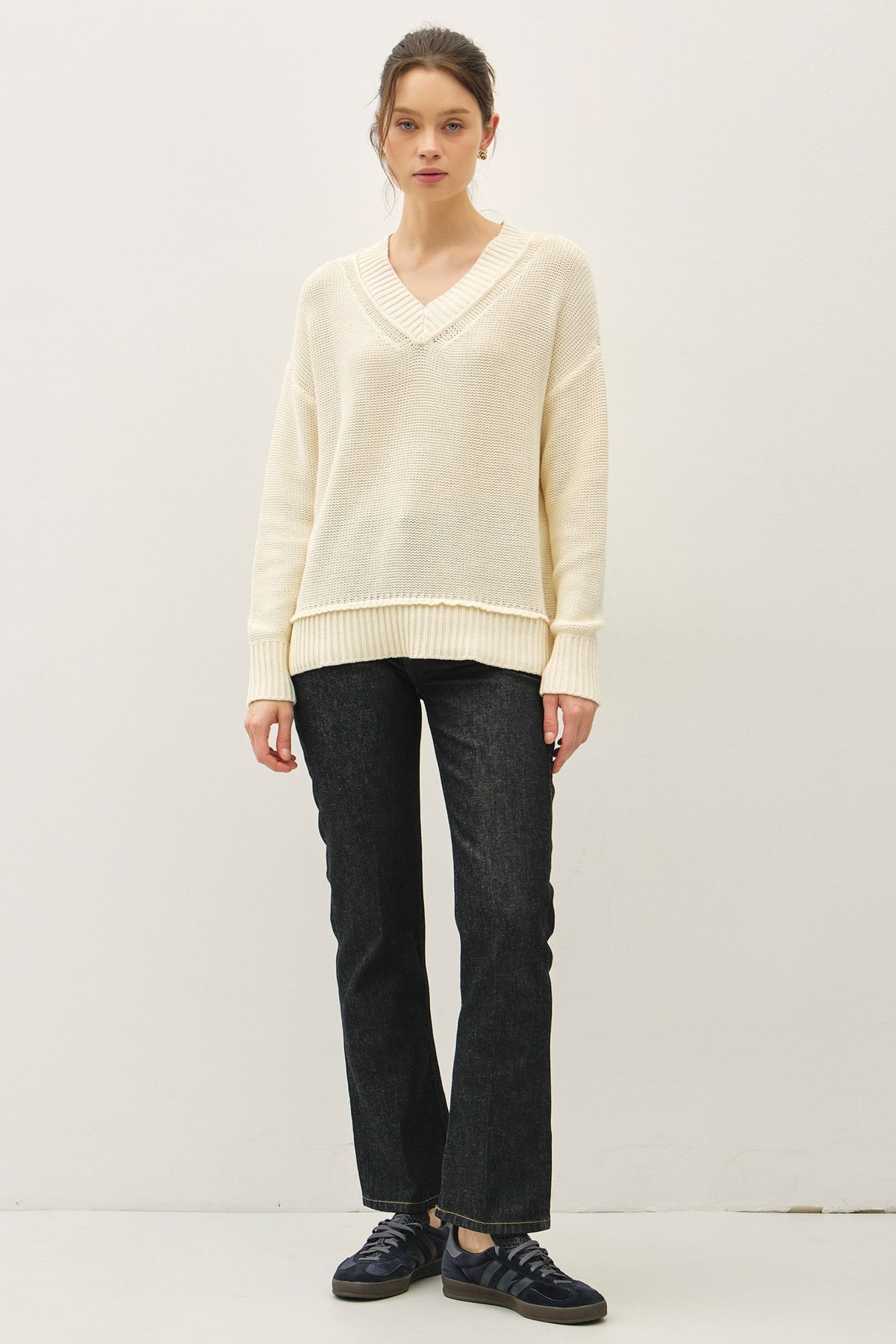 NYLAND Cosima Chunky V-Neck Knit Sweater