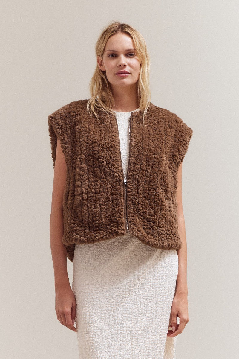 NYLAND Seraphina Faux Fur Zip Up Vest