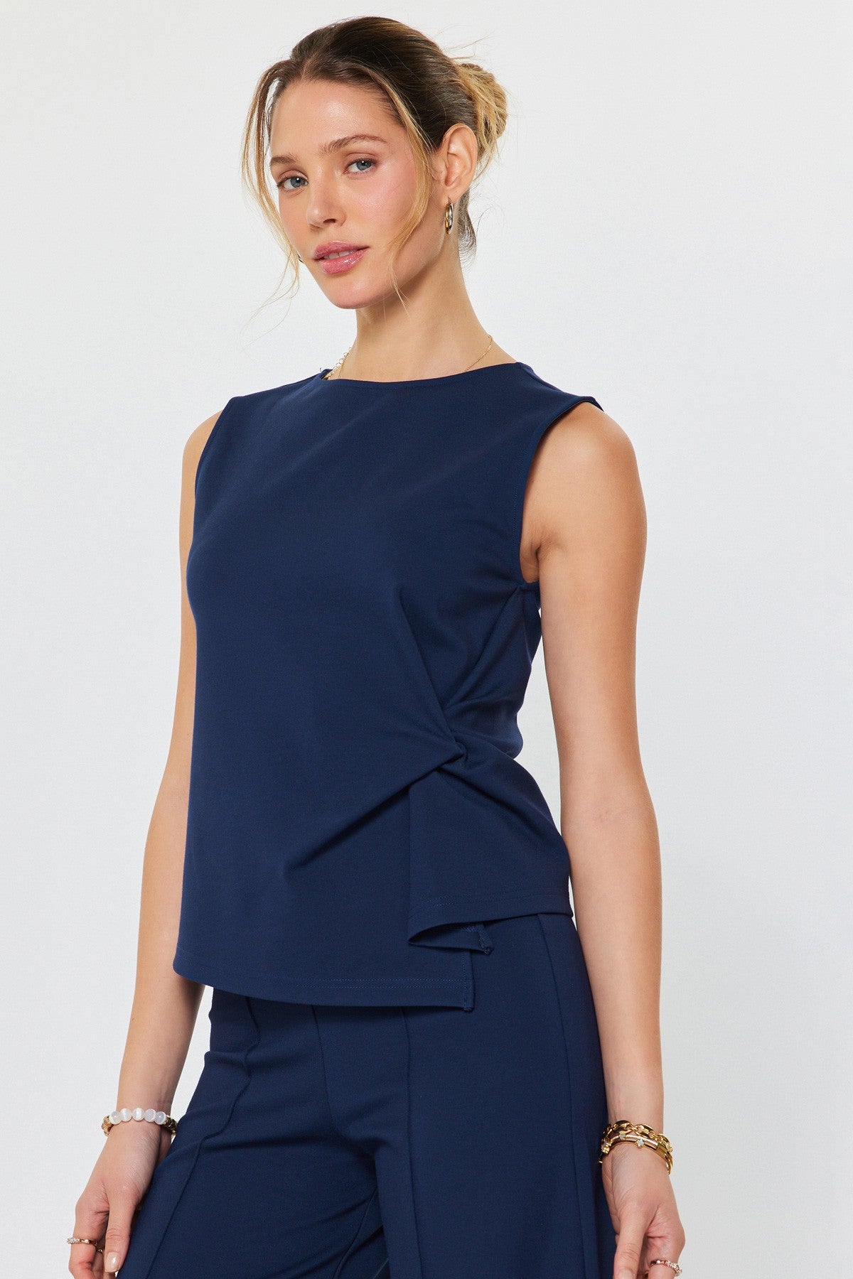 NYLAND Hartley Twist Detail Ponte Sleeve Top