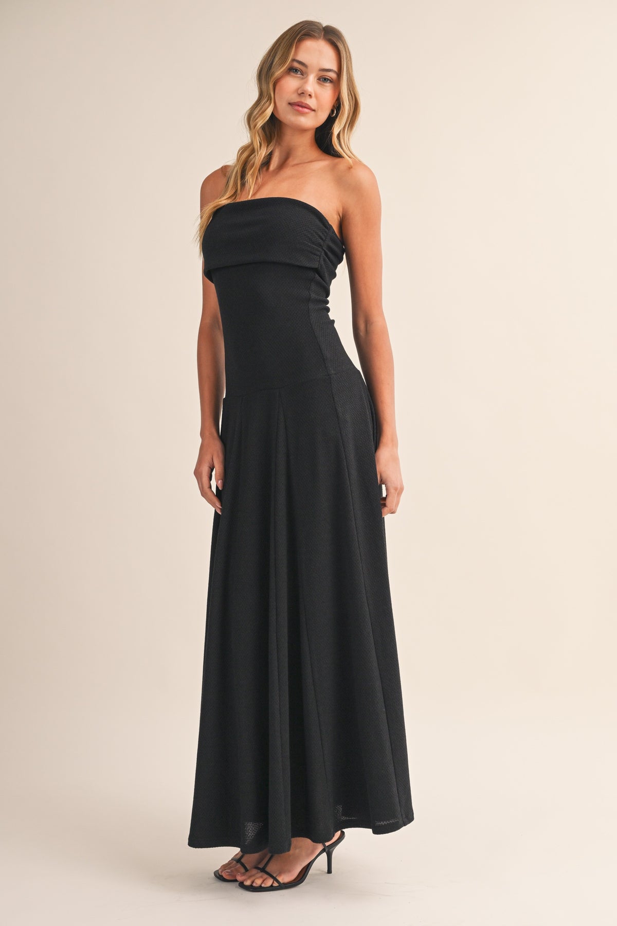 DEON Tube Maxi Dress
