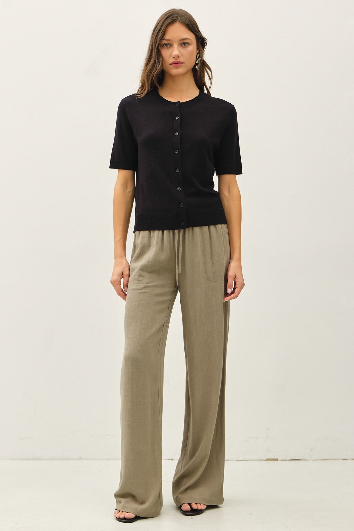 NYLAND Keturah Basic Crew Neck Short Sleeve Cardigan