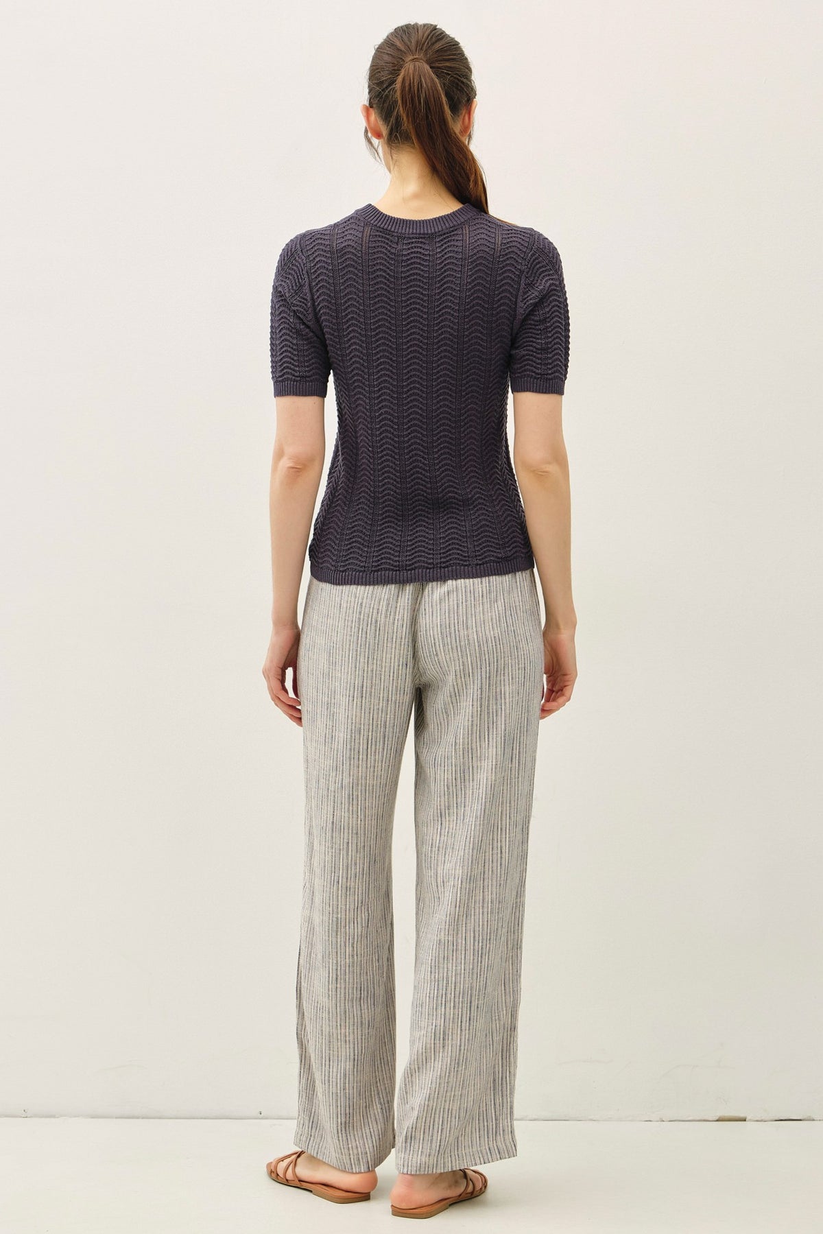 DEON Light Textured Knit Top