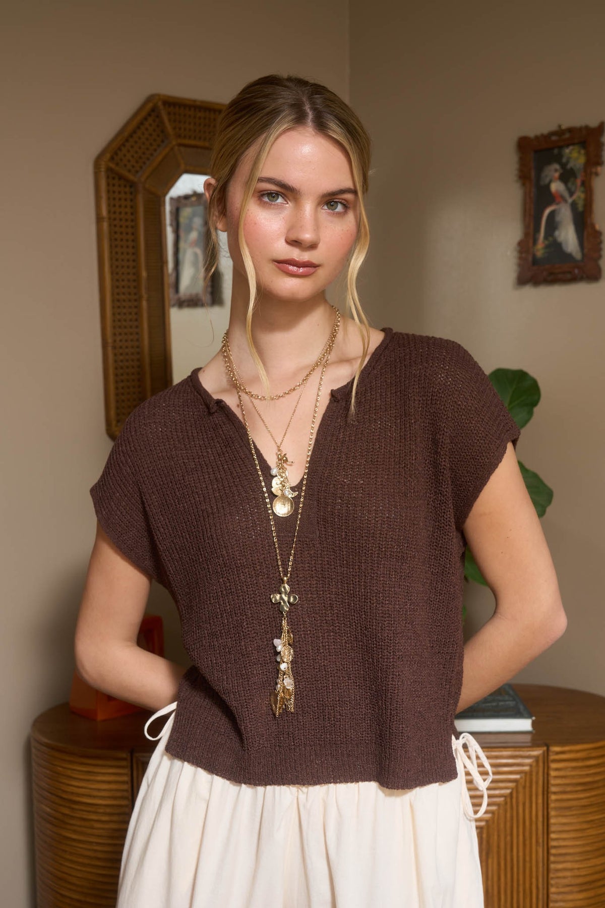 Nyland Kelly Split Neck Batwing Sleeveless Knit Sweater Brown