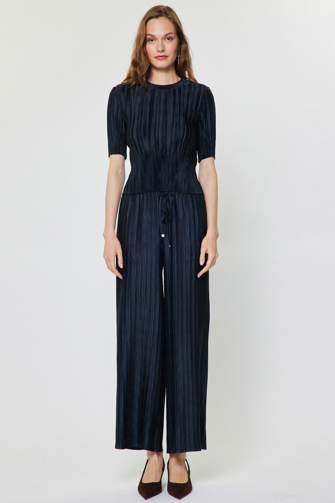 DEON Effortless Pleated Fitted Crop Top