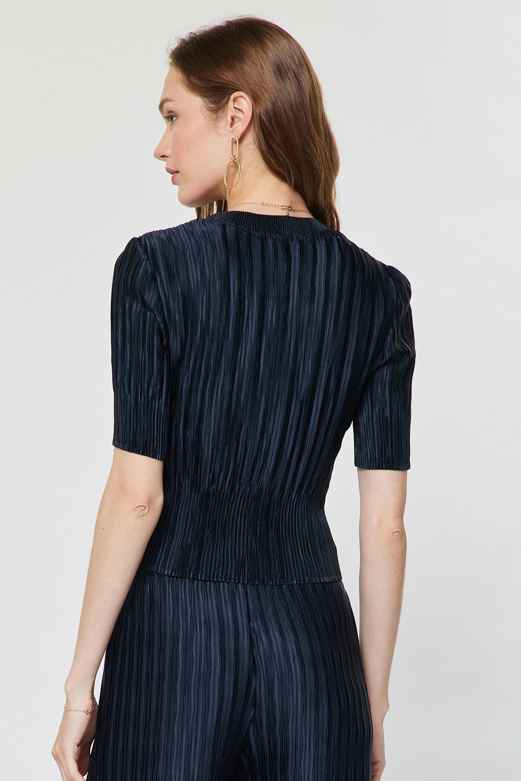 DEON Effortless Pleated Fitted Crop Top
