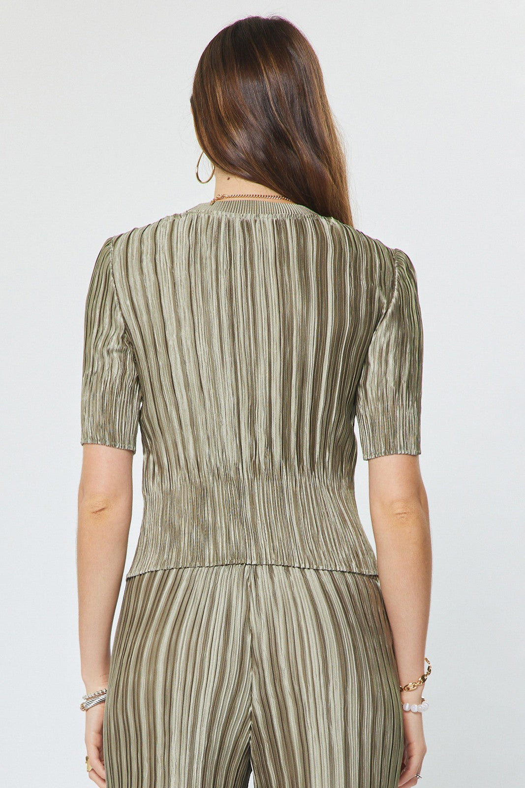 DEON Effortless Pleated Fitted Crop Top