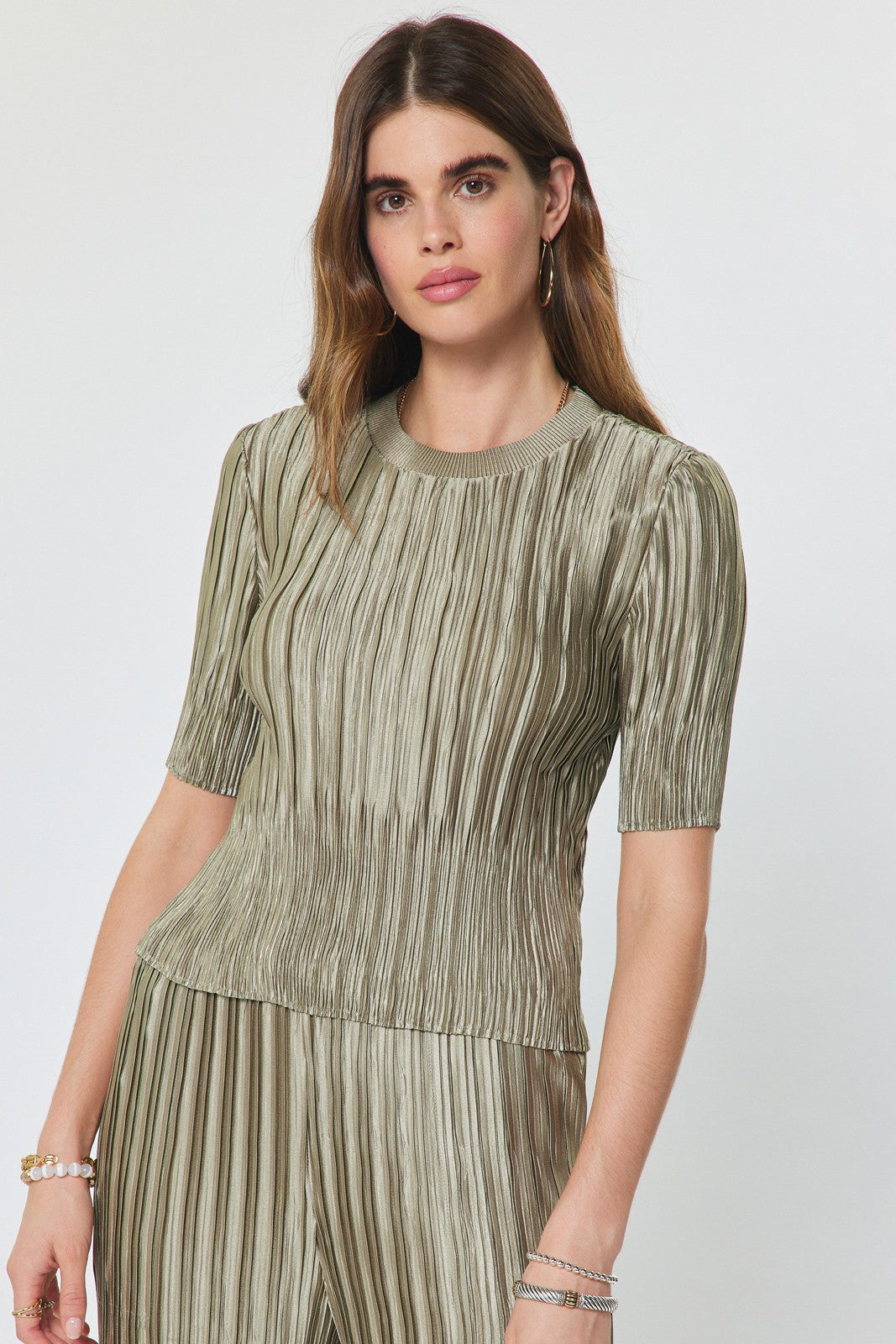DEON Effortless Pleated Fitted Crop Top