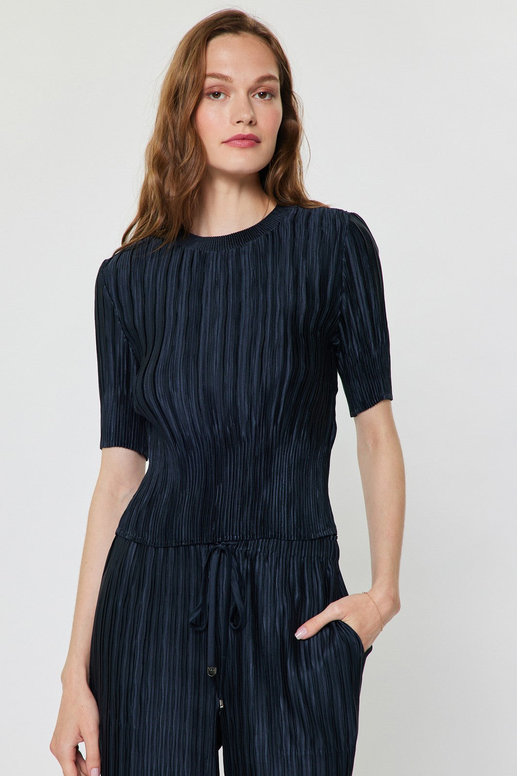 DEON Effortless Pleated Fitted Crop Top
