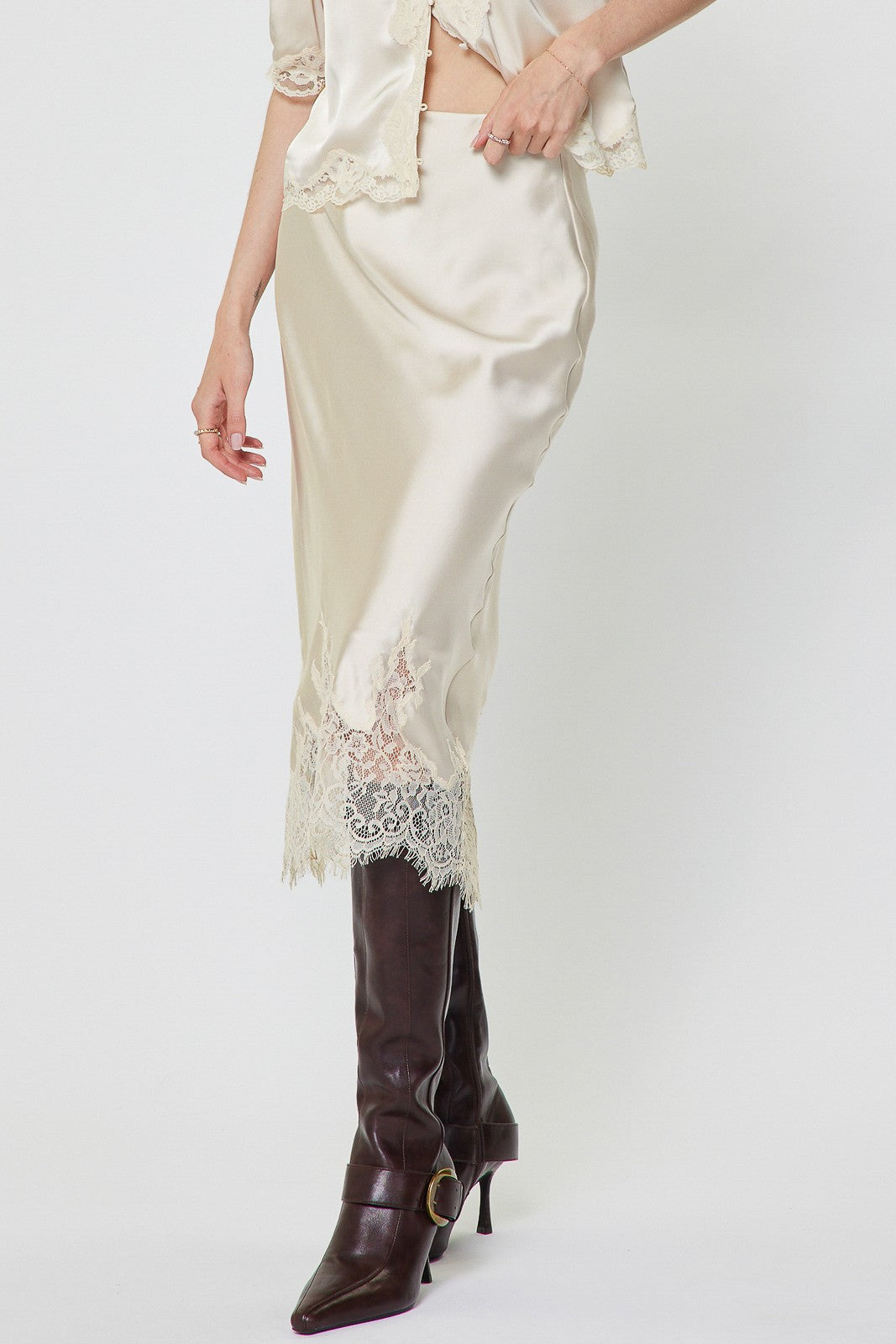 NYLAND Leontine Lace Hem Satin Midi Skirt