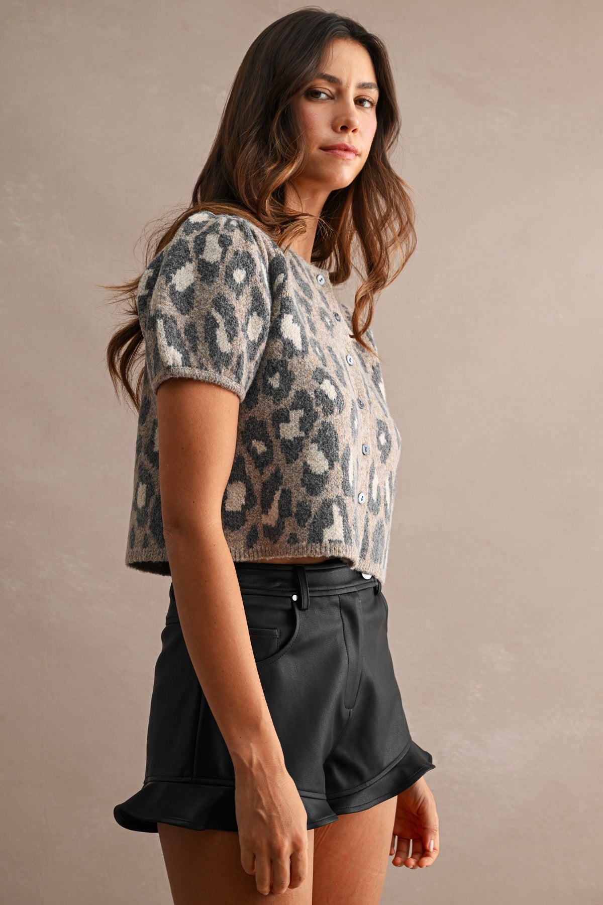 DEON Leopard Puff Sleeve Knit