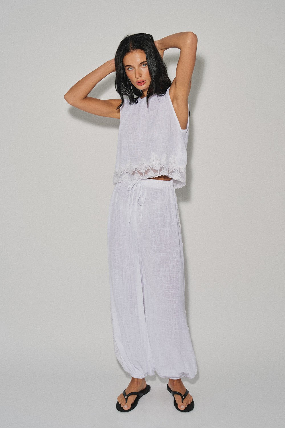 DEON Linen Lace Hem Set