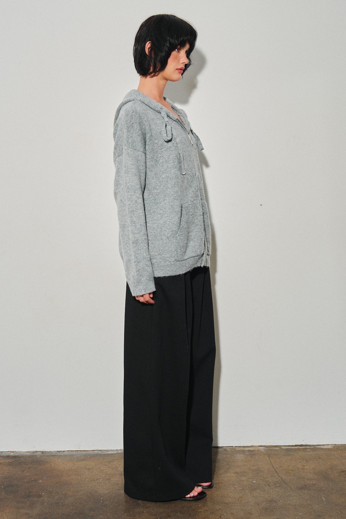 DEON Hoodie Sweater