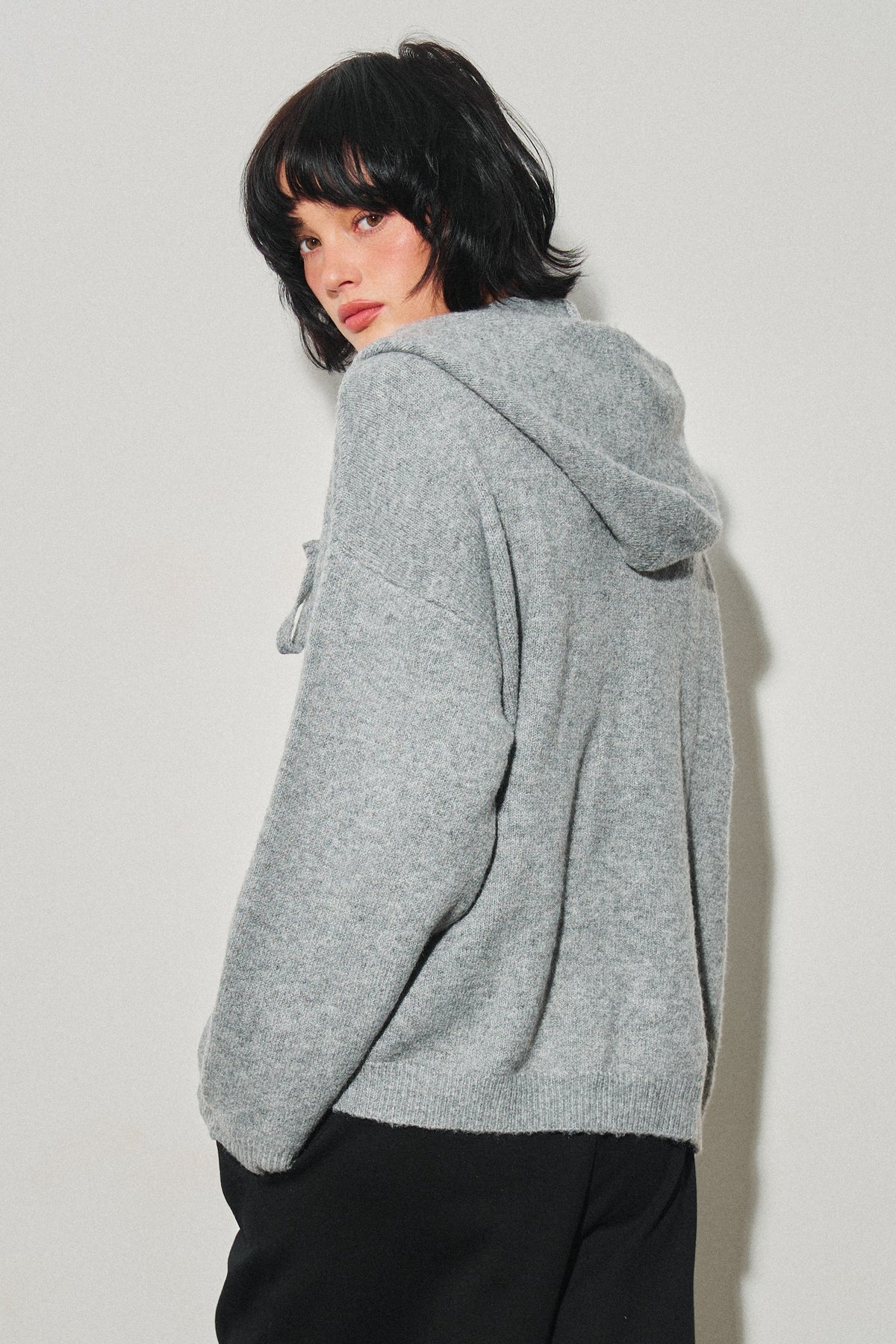 DEON Hoodie Sweater