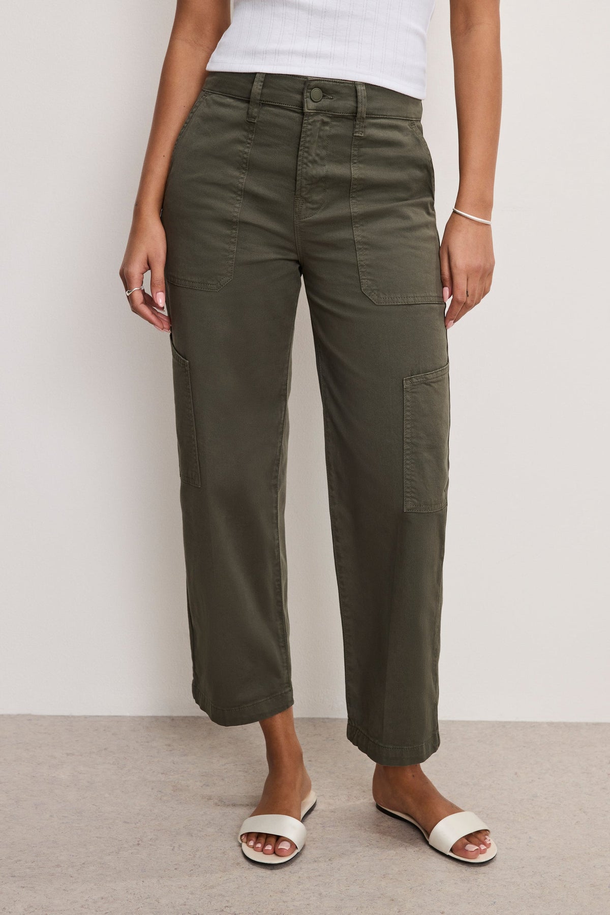 Good American Cargo Cropped Twill Pants