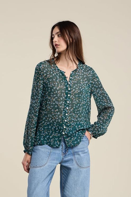 Velvet by Graham &amp; Spencer Aisha Top in Bluegrass