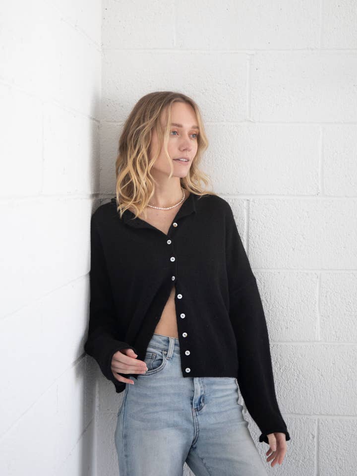 Things Between Piper Cardigan Black