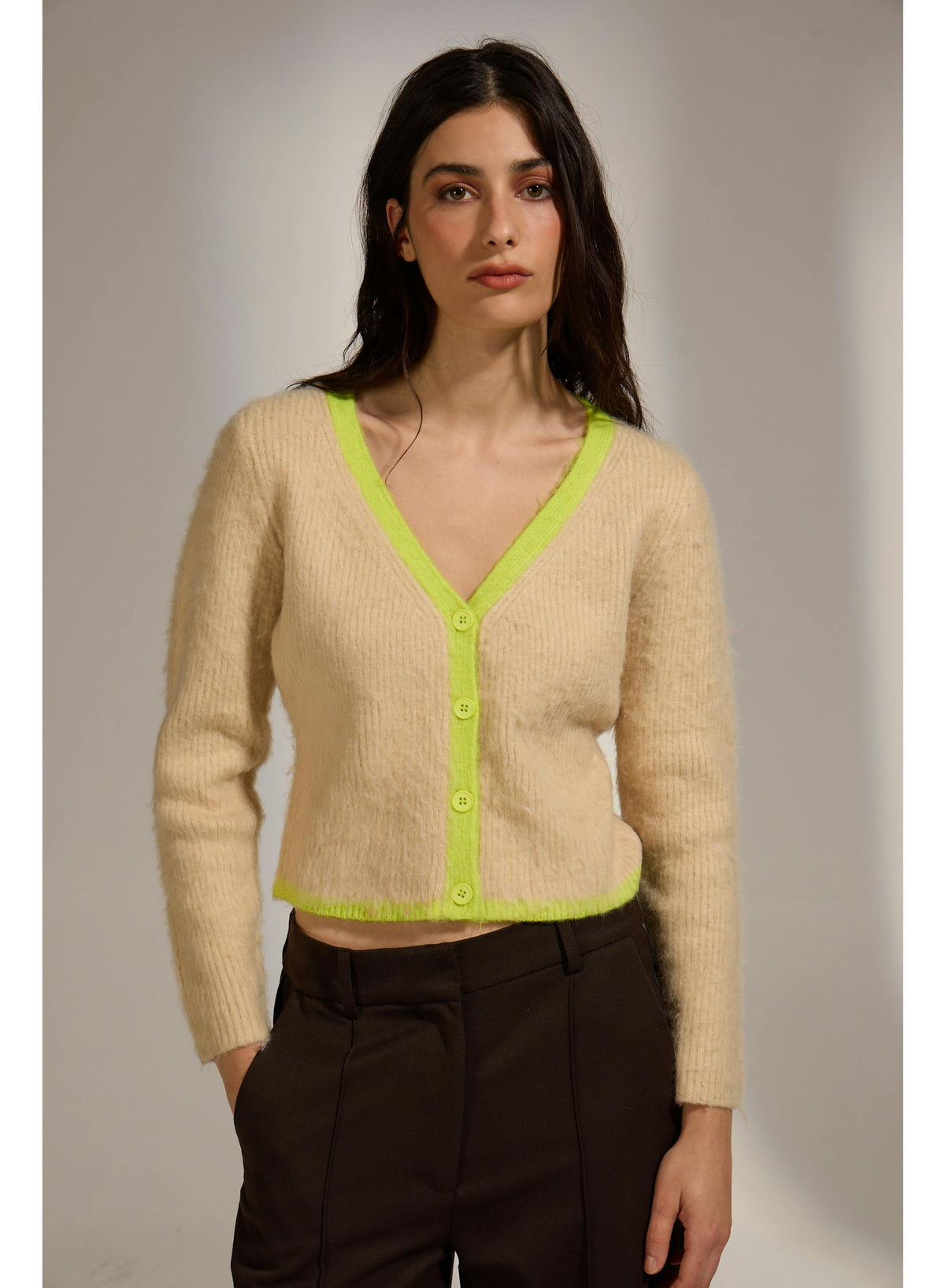 DELUC Queen Cardigan