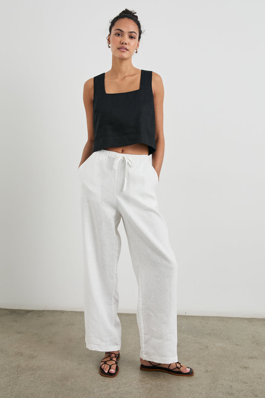 Rails Akira Top Black