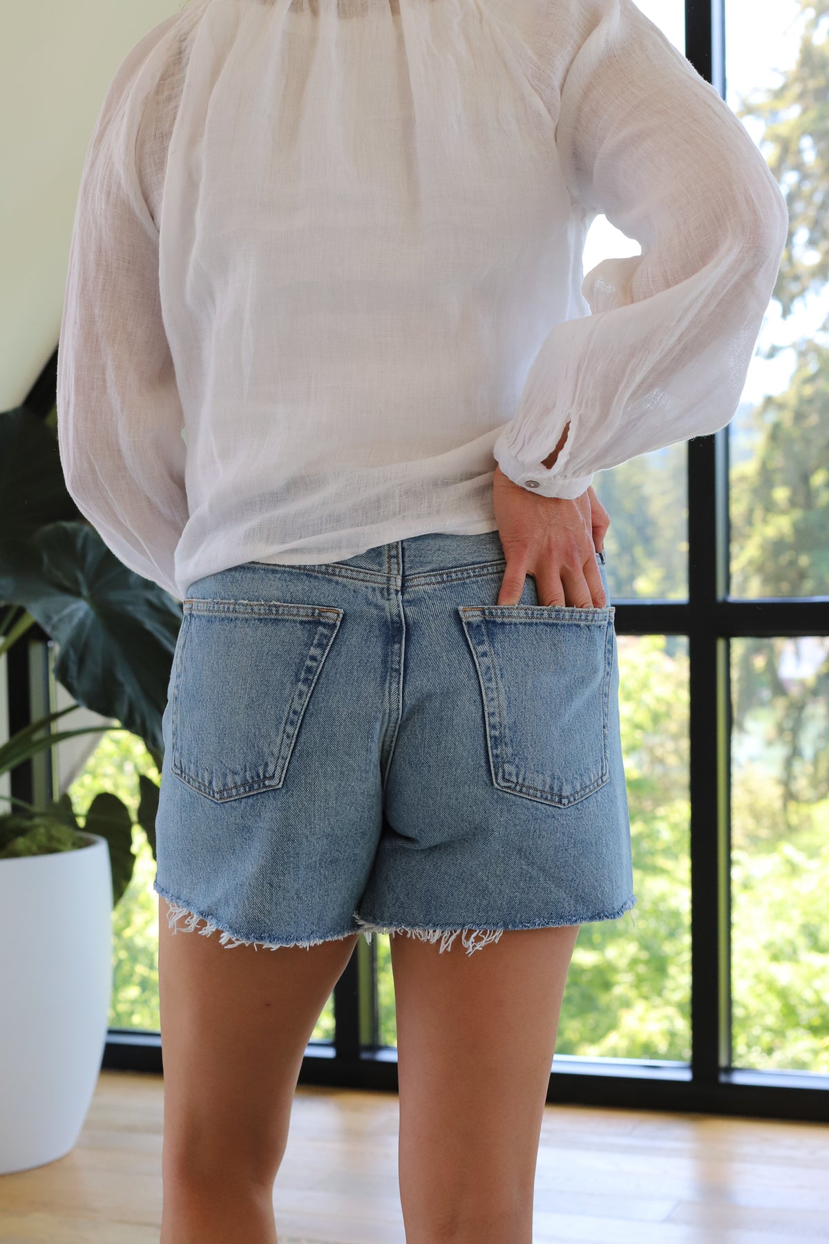 AGOLDE Parker Long Short in Wheel