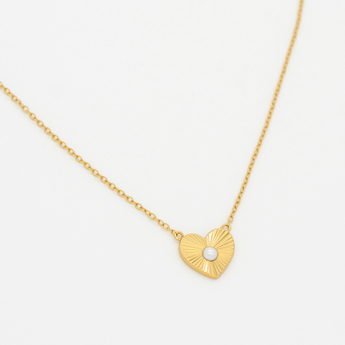 AU79 Hazel Heart Pearl Necklace - Adorn