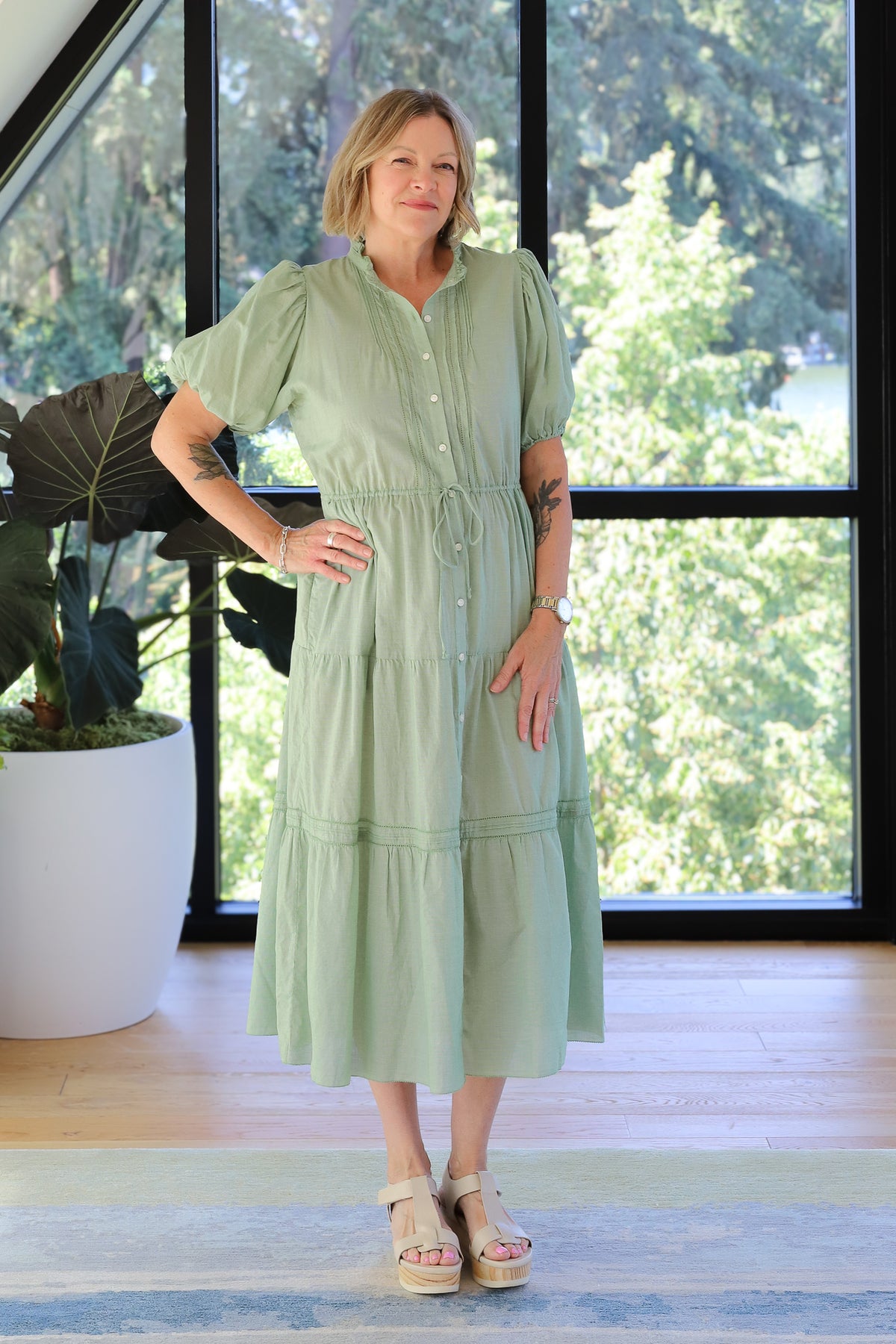 Birds of Paradis by Trovata Hildie Dress in Green Houndstooth