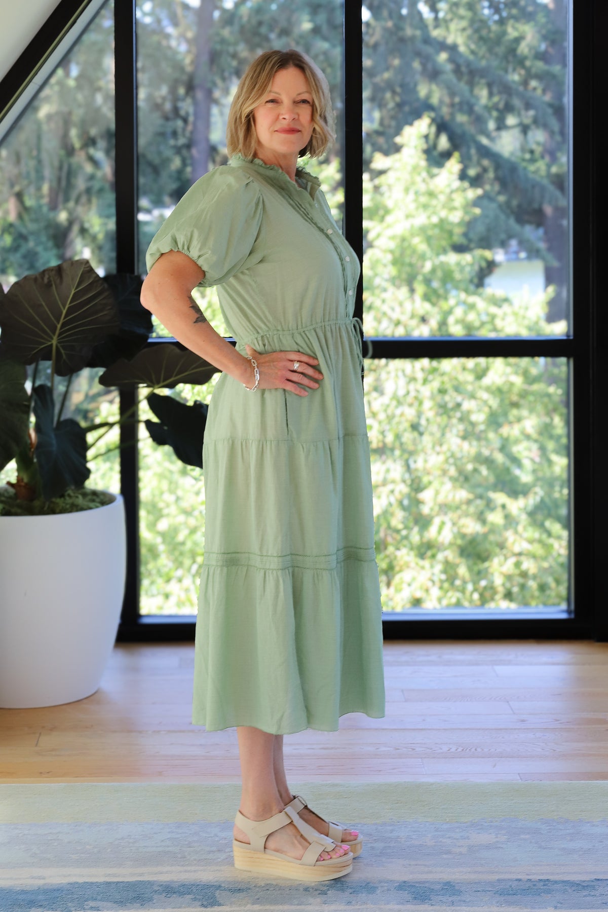 Birds of Paradis by Trovata Hildie Dress in Green Houndstooth