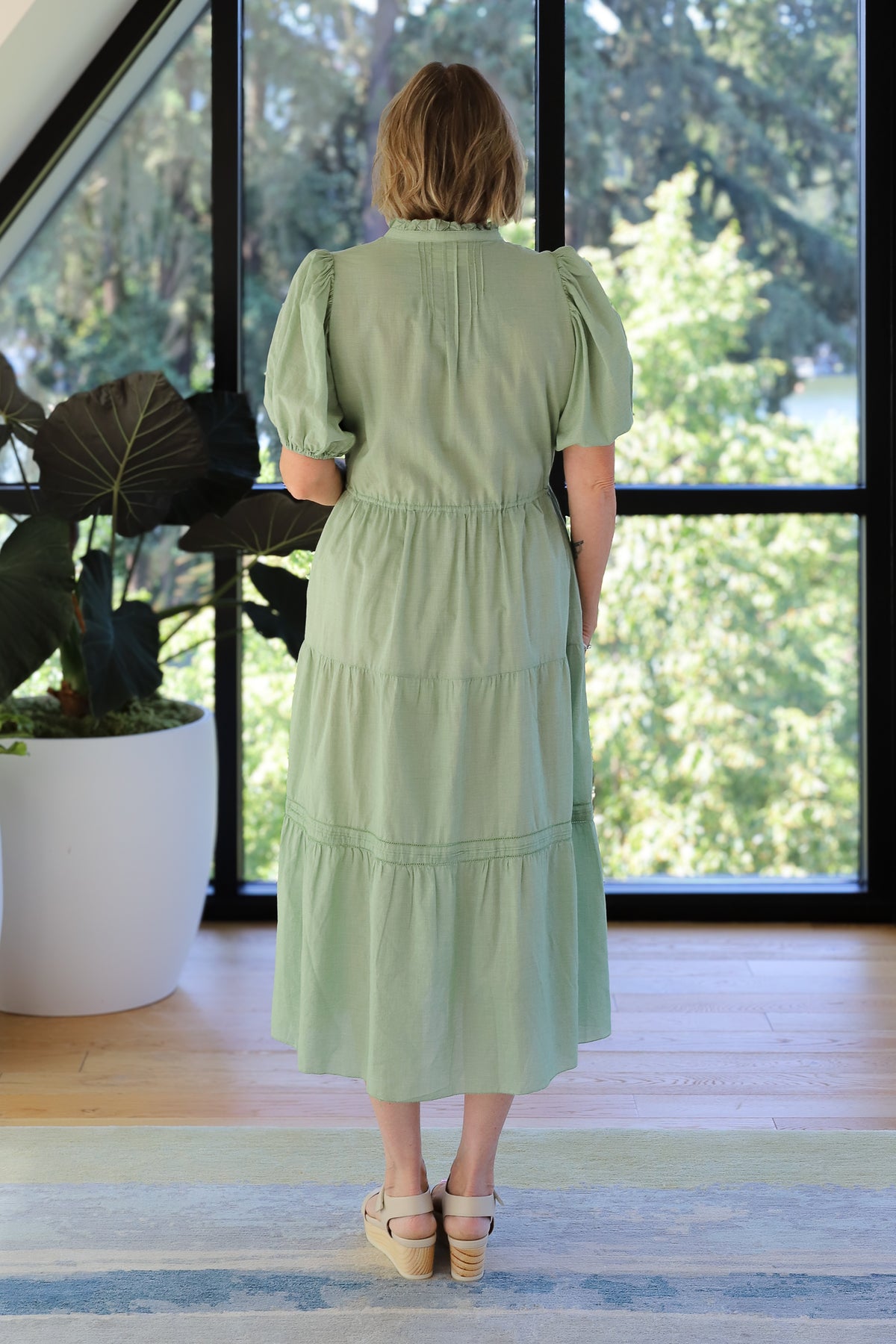 Birds of Paradis by Trovata Hildie Dress in Green Houndstooth