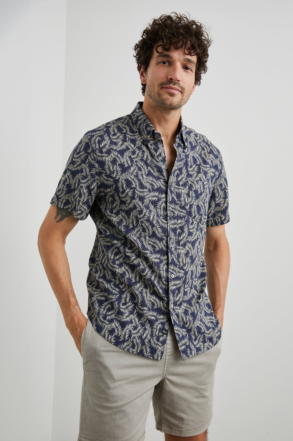 Rails Carson Shirt in Palm Americano Navy