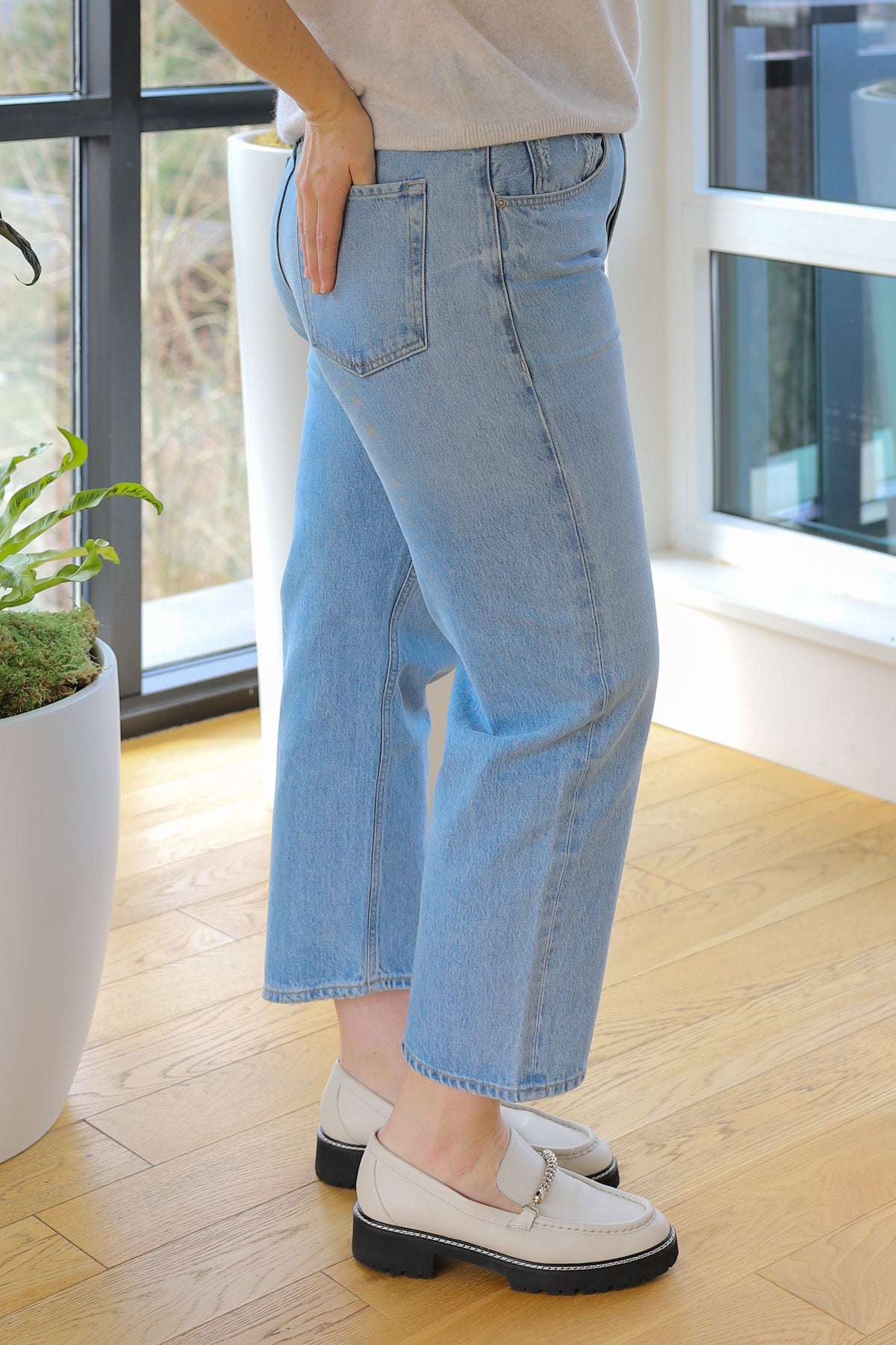 Citizens of Humanity Dahlia Bow Leg Baby Roll in Ribbon