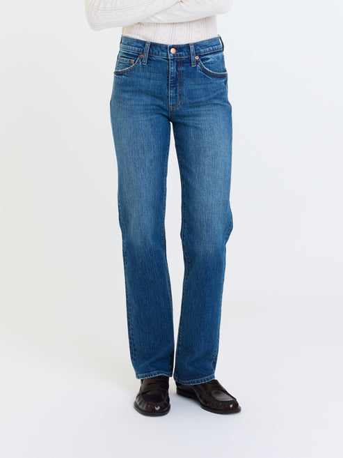 Daze Denim Rebel Mid Rise Slim Straight in Surge